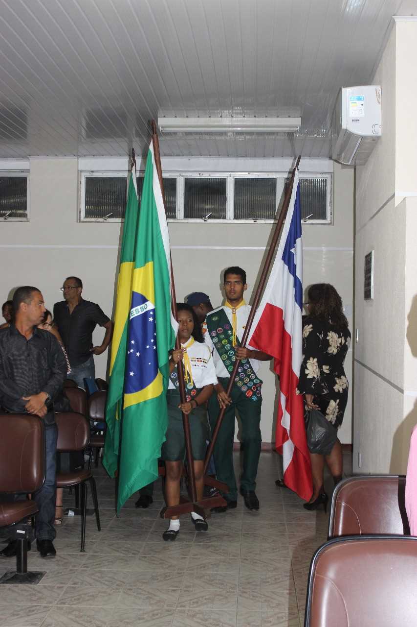 Diretores eleitos da Rede de Ensino tomam posse na Câmara de Vereadores